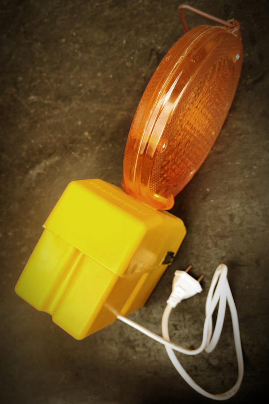 چراغ هشدار چراغ مهتابی سقفی ۱۲ولت چراغ بغل نئونی خورشیدی چراغ بغل نئونی خورشیدی دو کنتاک چراغ بغل نئونی خورشیدی ۲کنتاک چراغ بغل نئونی خورشیدی۲۴ولت چراغ هشدار چراغ هشدار چشمک زن چراغ هشدار چشمک زن آدرخش