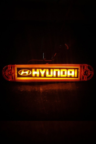 چراغ بغل 204 ، رنگ نارنجی آرم دار مدل هیوندای Hyundai ولتاژ کاری 24 ولت ضد آبچراغ بغل ۲۰۴ چراغ بغل قرمز چراغ بغل ۲۰۴قرمز چراغ بغل ضد آب چراغ بغل آمیکو چراغ بغل AMICO چراغ بغل ۲۰۴ ۲۴ولت چراغ بغل ۲۴ولت چراغ بغل ۲۰۴ ۱۳ سانتیمتر چراغ بغل ۱۳سانتیمتر