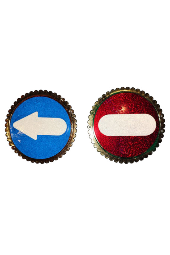 تابلو ورود ممنوع شبرنگی مناسب انواع خودرو سنگین قطر ۱۰ سانت دارای چسب دوطرفه (بسته ۲ عددی)