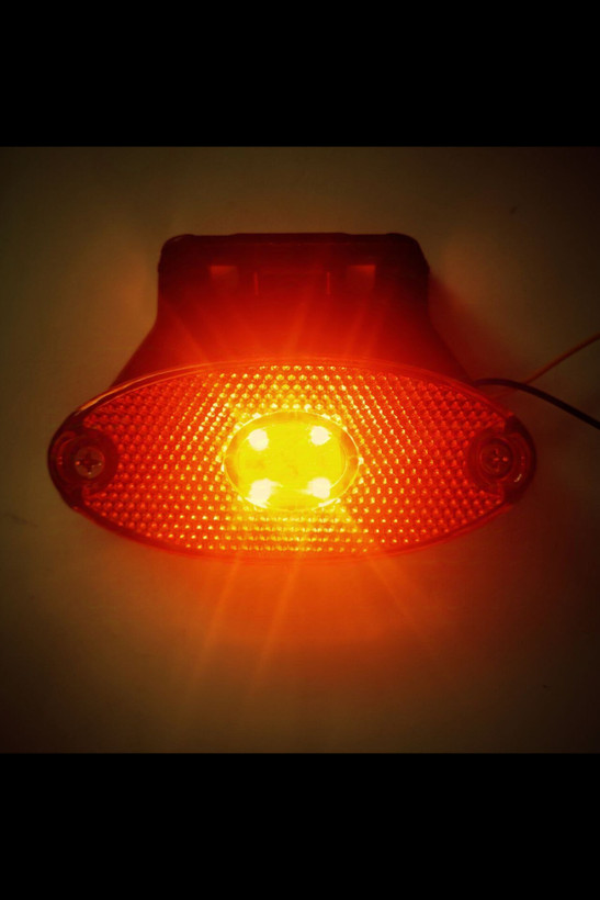 چراغ بغل تریلی چراغ بغل تریلی بیضی نارنجی 24 ولت با 5 ال ای دی چراغ بغل بیضی چراغ بغل بیضی ۲۴ولت چراغ بغل تریلی بیضی چراغ بغل led چراغ بغل نارنجی چراغ بغل بیضی نارنجی چراغ بغل تریلی ماموت رنگ نارنجی